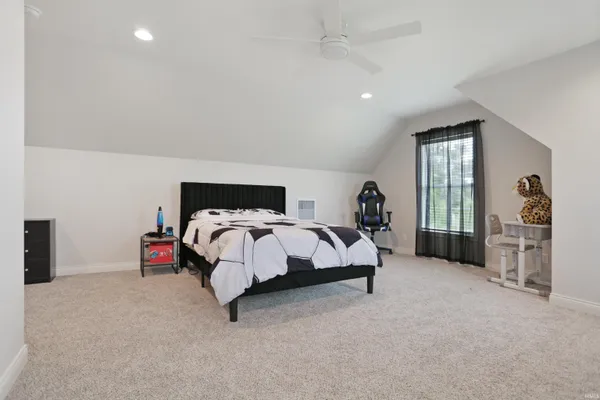 $589,900 | 3539 Sand Drive, Newburgh, IN 47630
