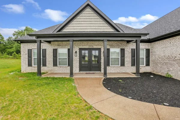$589,900 | 3539 Sand Drive, Newburgh, IN 47630