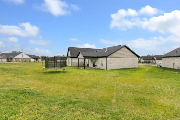 $589,900 | 3539 Sand Drive, Newburgh, IN 47630