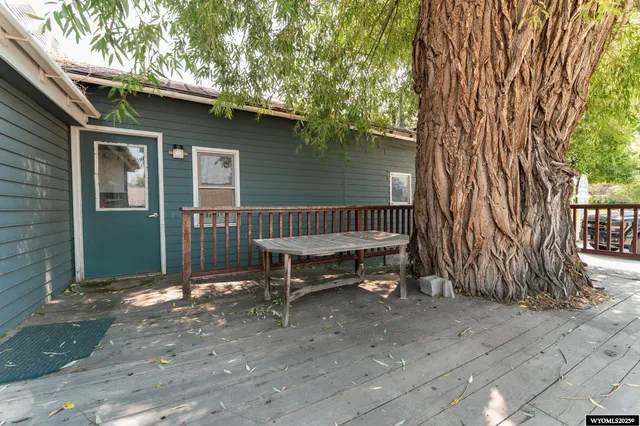 $425,000 | 654 West Main Street, Lander, WY 82520