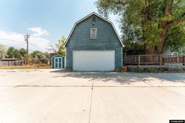 $425,000 | 654 West Main Street, Lander, WY 82520