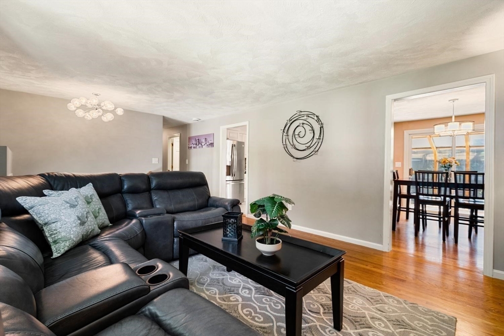 12 Albion Road Billerica, MA 01821 - Photo 11 of 42