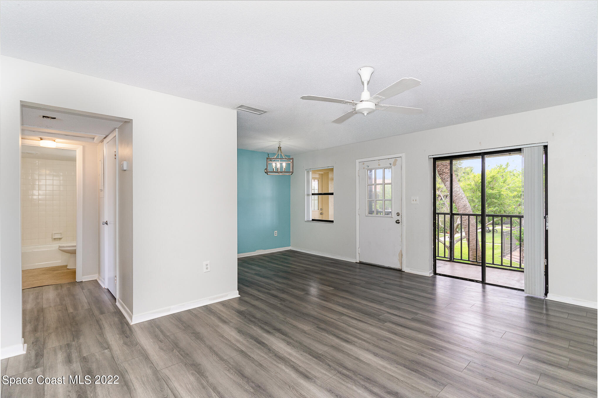 500 Catalina Road, Unit 306 Cocoa Beach, FL 32931 - Photo 7 of 21 Living Room .