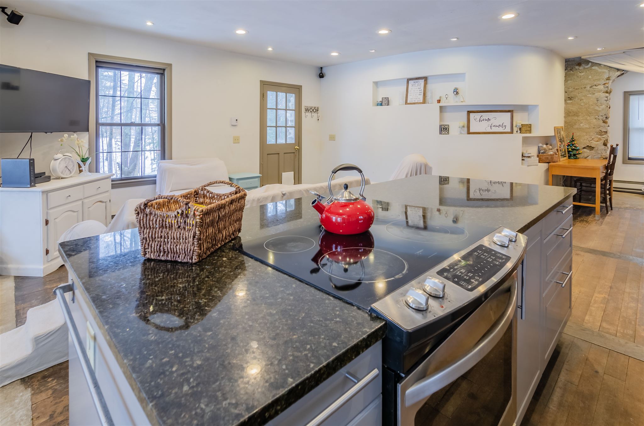 24 Great Pond Road Kingston, NH 03848 - Photo 12 of 27