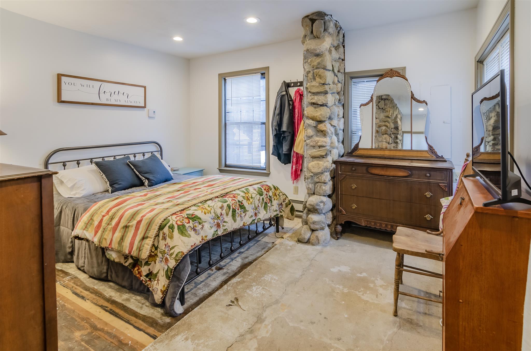 24 Great Pond Road Kingston, NH 03848 - Photo 15 of 27