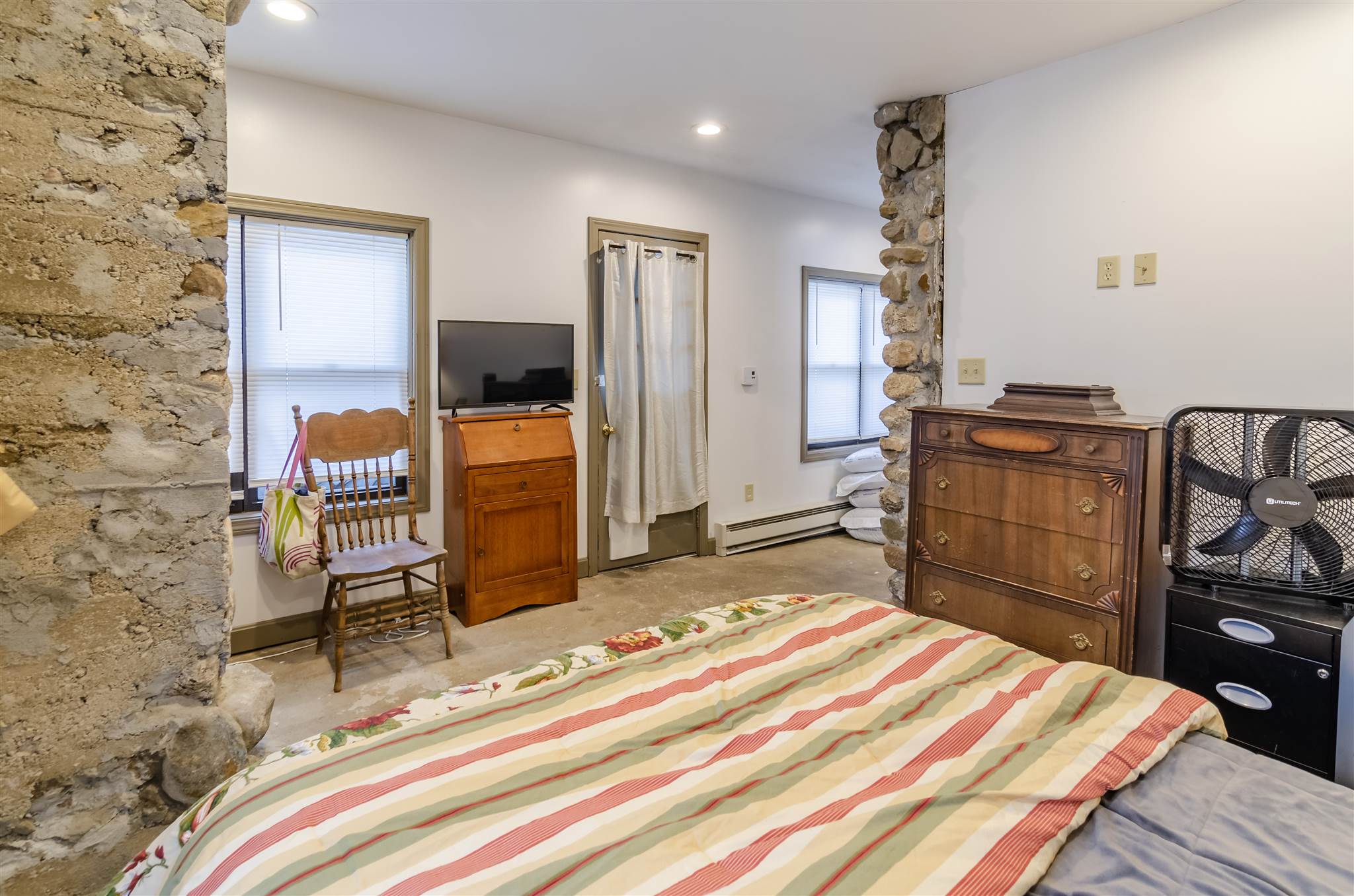 24 Great Pond Road Kingston, NH 03848 - Photo 17 of 27