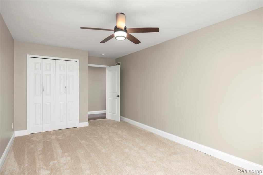 685 North Beck Road Canton, MI 48187 - Photo 24 of 40