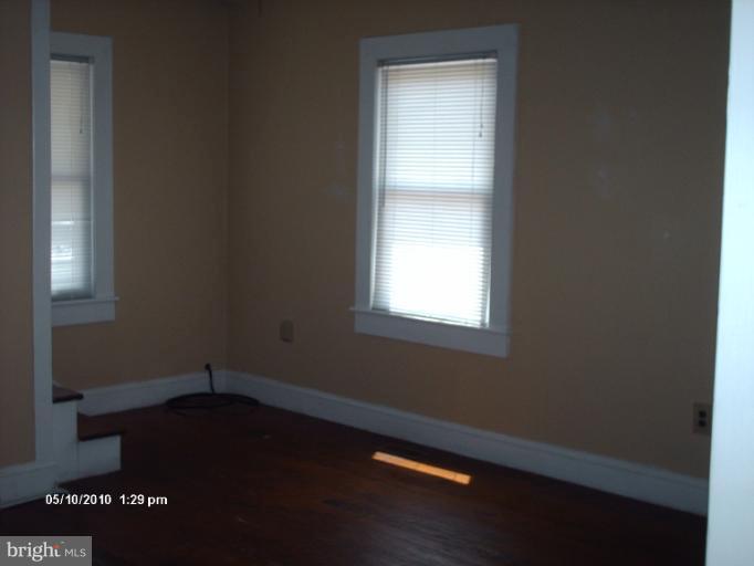 12 Commerce Street Taneytown, MD 21787 - Photo 2 of 21 an empty room with a window
