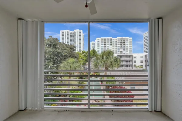 $2,600 | 1541 South Ocean Boulevard, Unit 309, Pompano Beach, FL 33062