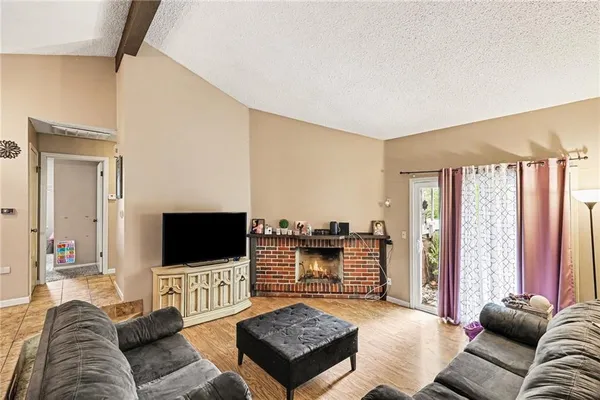 $139,900 | 14025 Ballantrae Drive, Grandview, MO 64030
