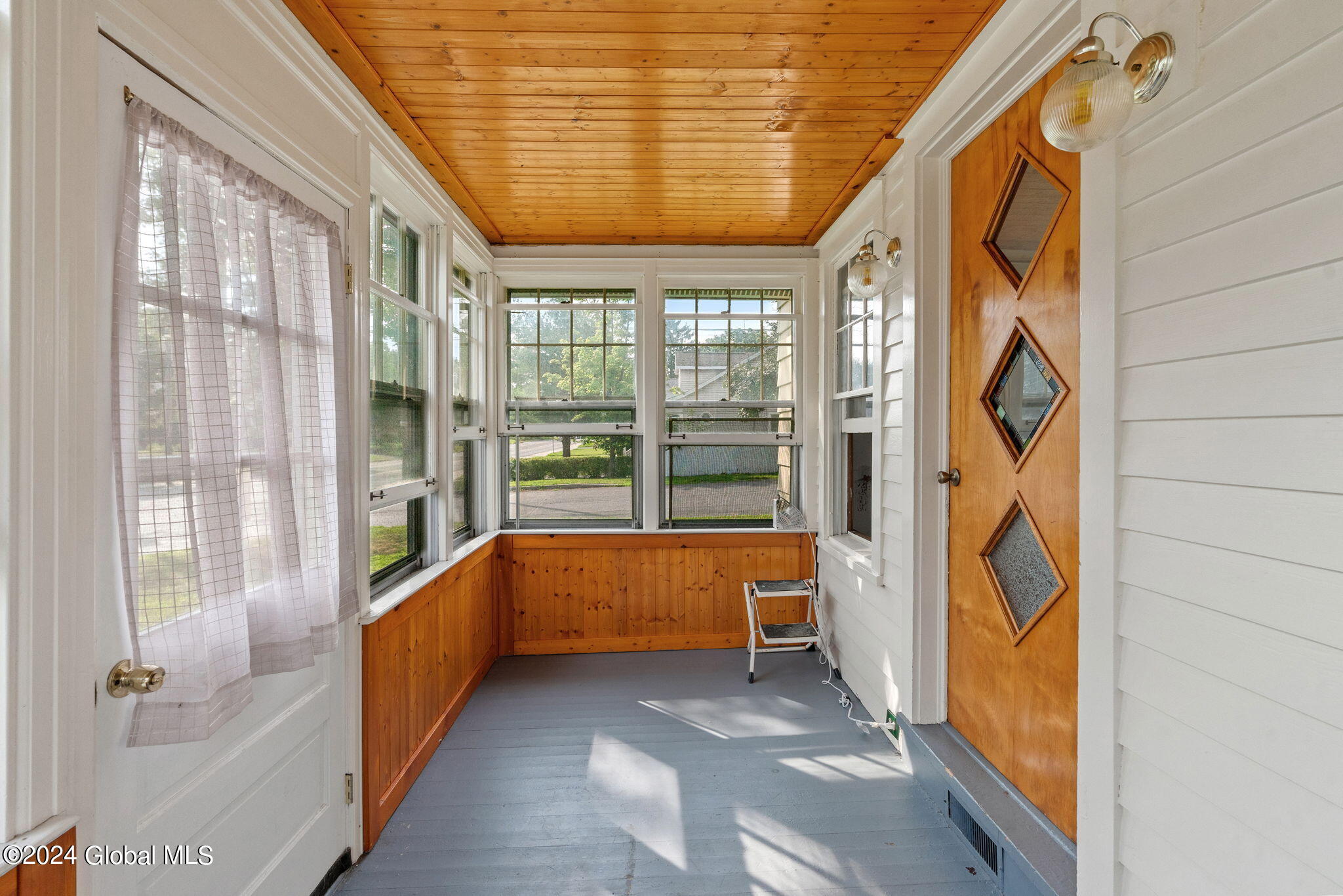138 Sand Creek Road Colonie, NY 12205 - Photo 4 of 31 4