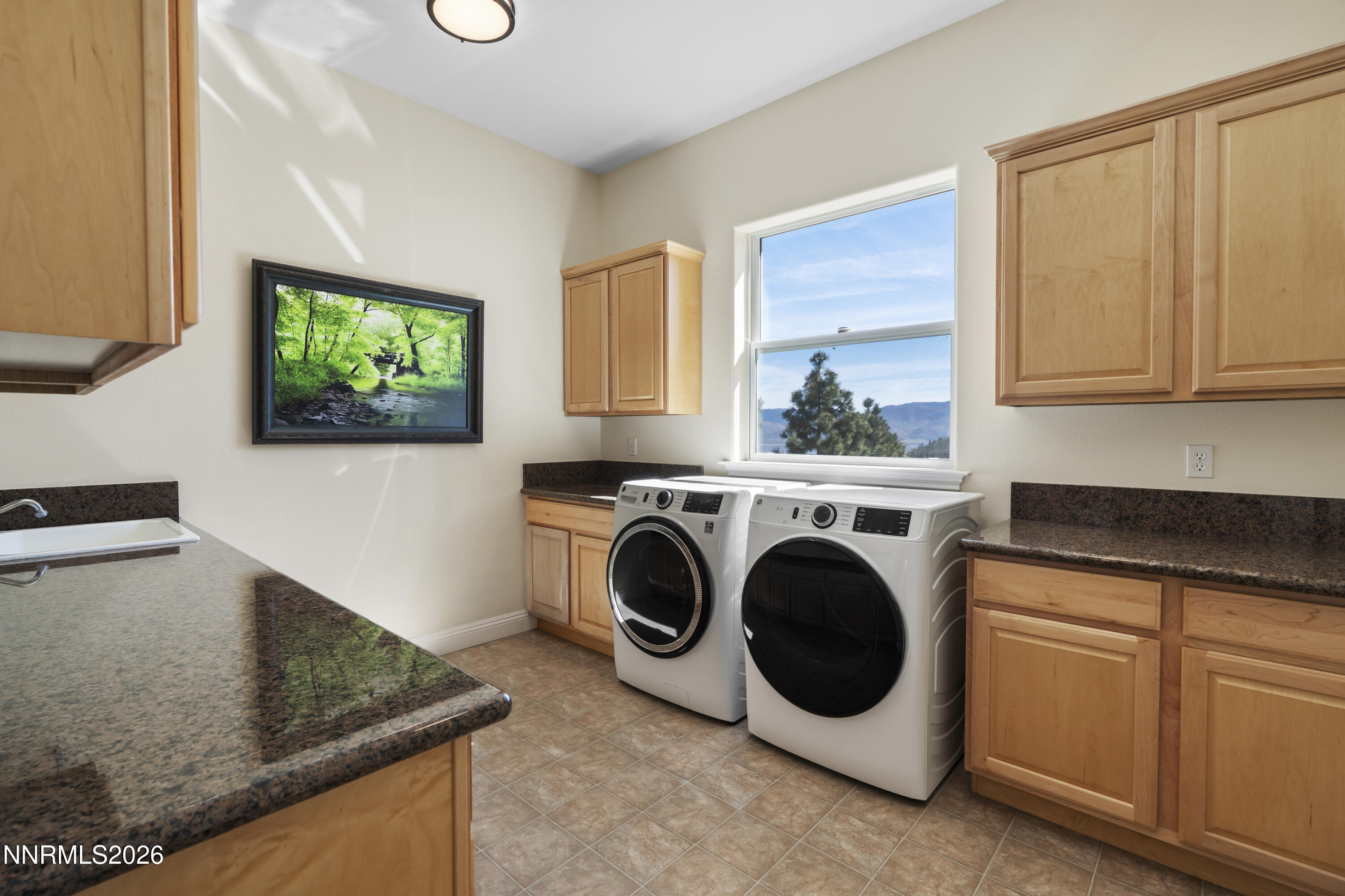 7655 Aspen Creek Road Washoe Valley, NV 89704 - Photo 9 of 27 Laudry