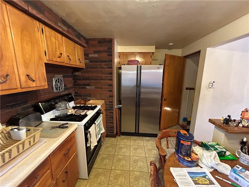 3931 Frederick Street Pittsburgh, PA 15227 - Photo 10 of 27