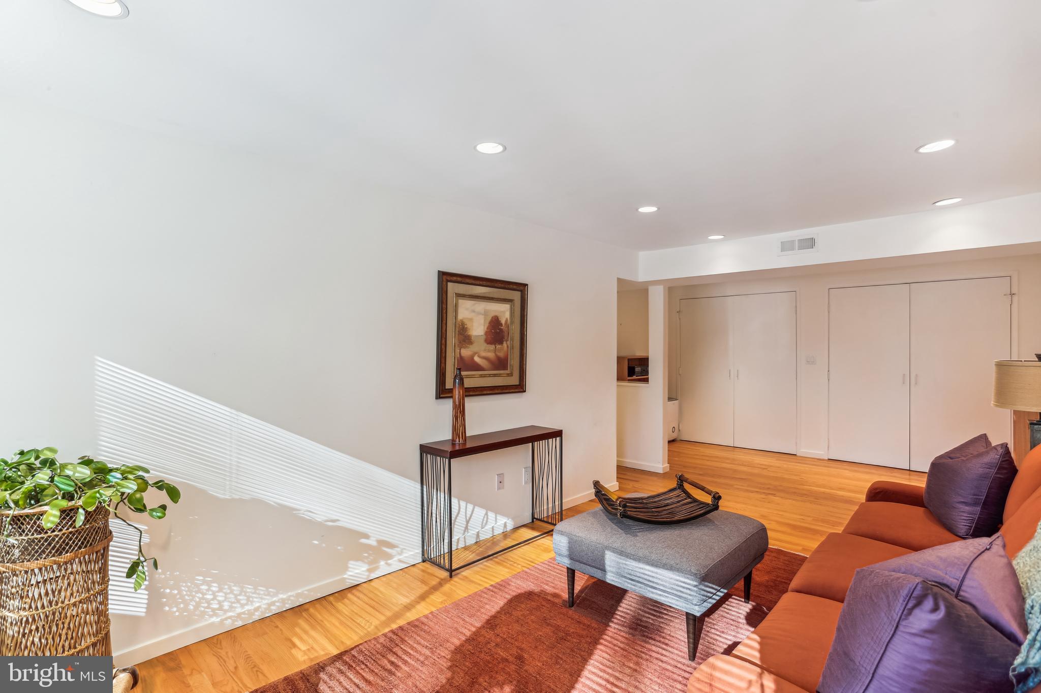 8011 Glenmore Spring Road Bethesda, MD 20817 - Photo 12 of 45