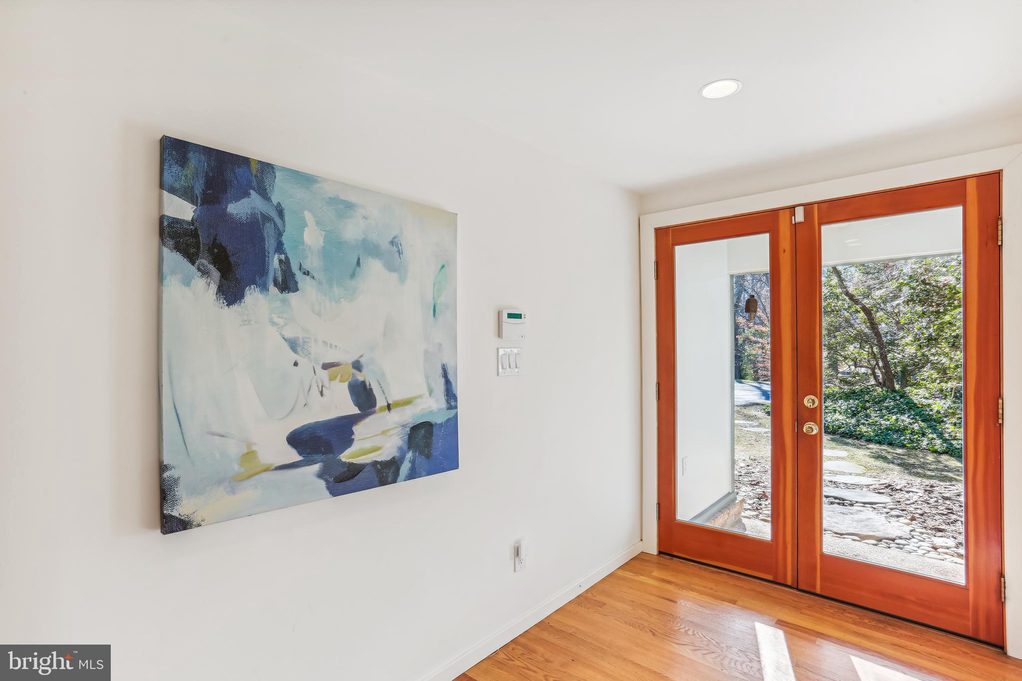 8011 Glenmore Spring Road Bethesda, MD 20817 - Photo 3 of 45