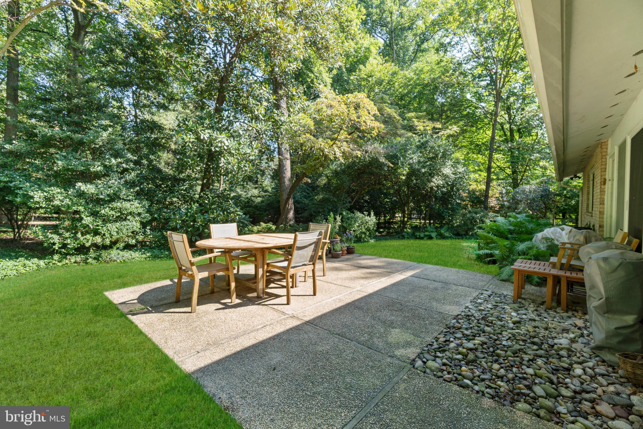 8011 Glenmore Spring Road Bethesda, MD 20817 - Photo 34 of 45