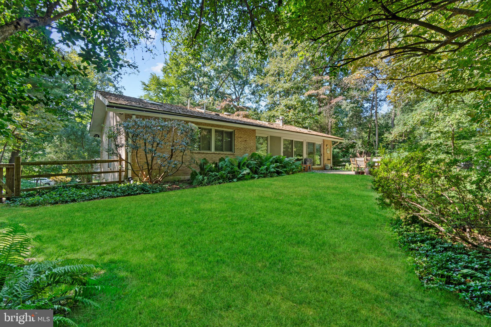 8011 Glenmore Spring Road Bethesda, MD 20817 - Photo 36 of 45