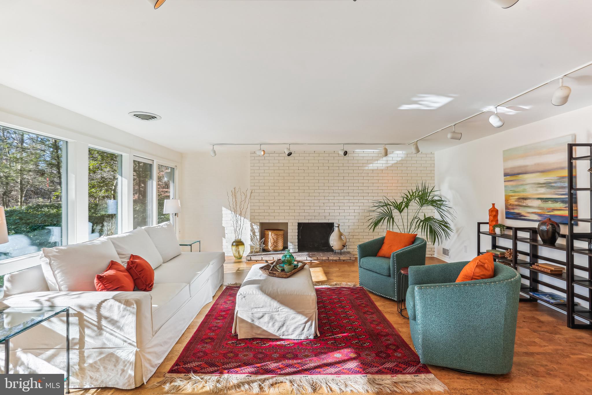 8011 Glenmore Spring Road Bethesda, MD 20817 - Photo 8 of 45