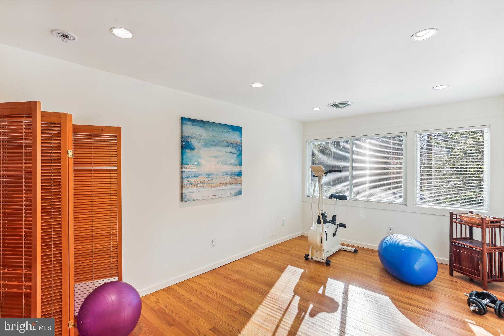 8011 Glenmore Spring Road Bethesda, MD 20817 - Photo 9 of 45