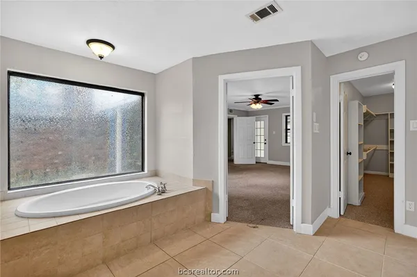 $395,000 | 2341 West Briargate Drive, Bryan, TX 77802