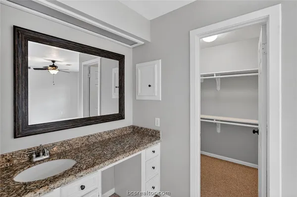 $395,000 | 2341 West Briargate Drive, Bryan, TX 77802
