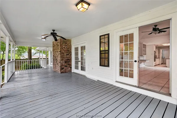 $395,000 | 2341 West Briargate Drive, Bryan, TX 77802