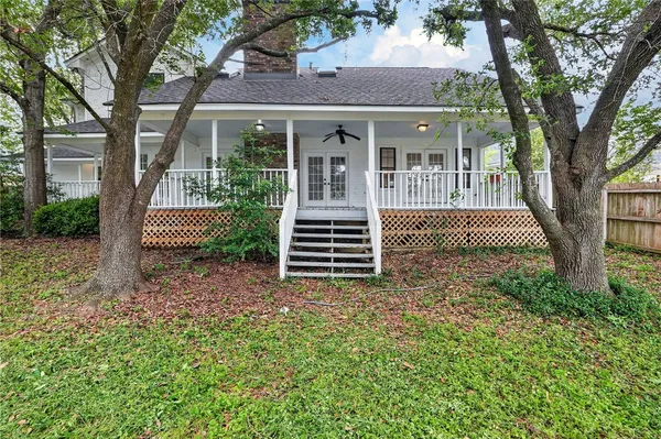 $395,000 | 2341 West Briargate Drive, Bryan, TX 77802
