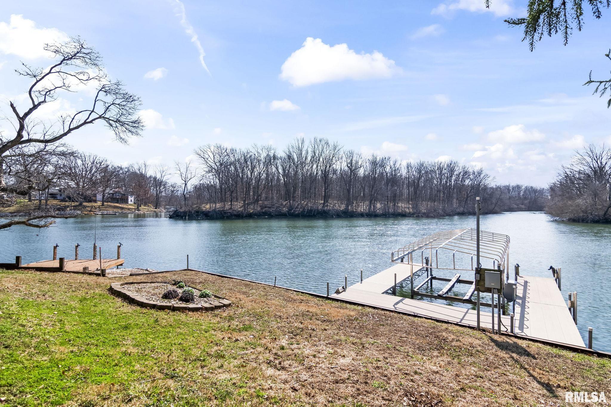 565 Paw-Paw Road Petersburg, IL 62675 - Photo 31 of 35