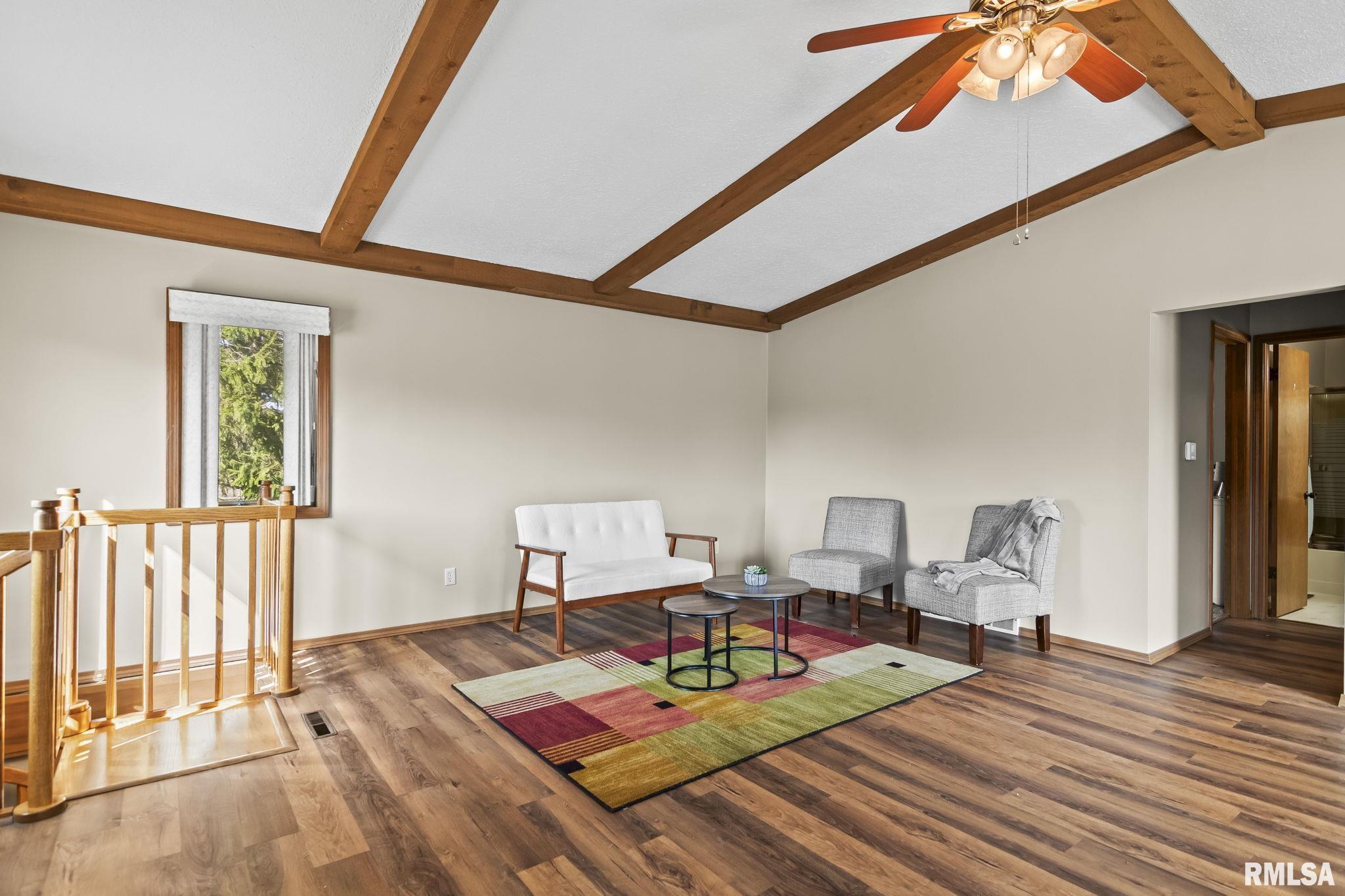 565 Paw-Paw Road Petersburg, IL 62675 - Photo 8 of 35