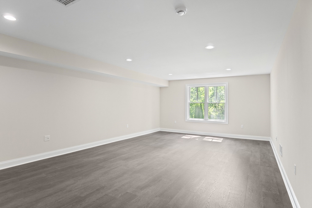 18 Talbot Lane, Unit 18 Reading, MA 01867 - Photo 30 of 33