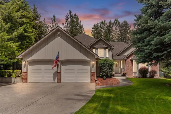 $725,000 | 9412 North Oakland Court, Newman Lake, WA 99025