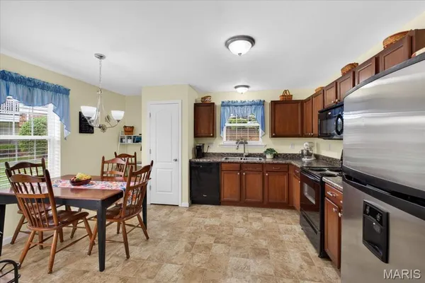 $195,000 | 1711 Piedmont Circle, Unit 101, St. Charles, MO 63304