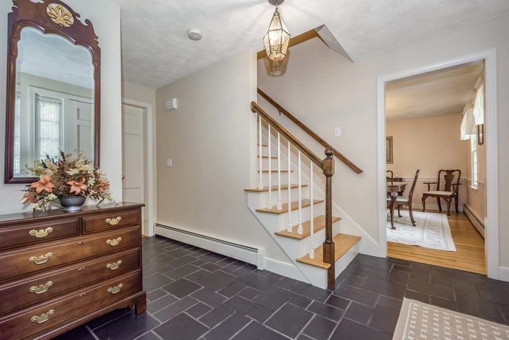 32 Squirrel Hill Road Acton, MA 01720 - Photo 15 of 27