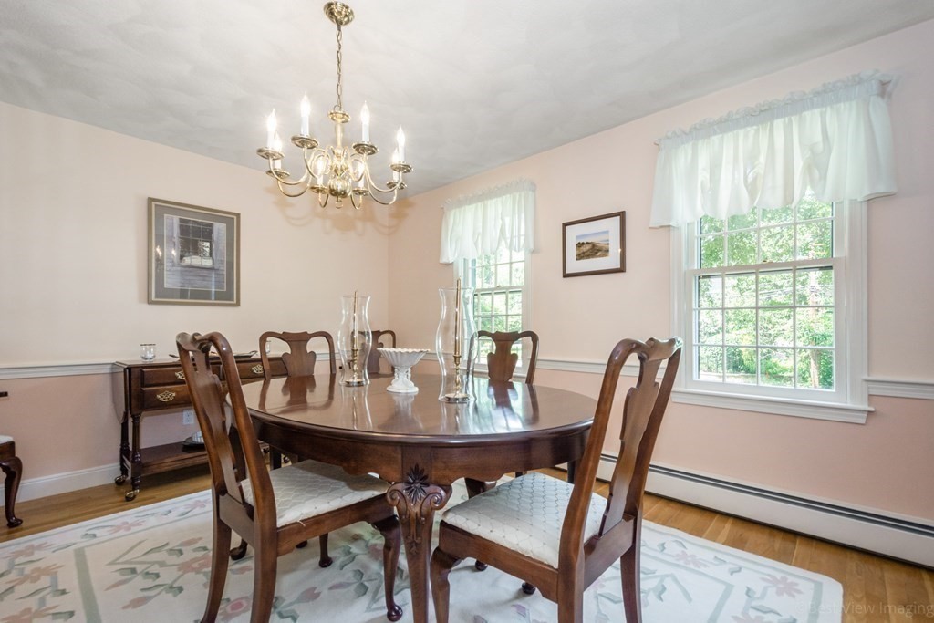 32 Squirrel Hill Road Acton, MA 01720 - Photo 4 of 27