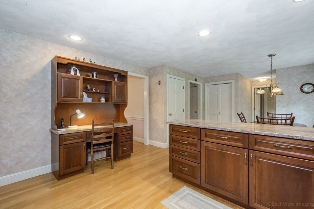 32 Squirrel Hill Road Acton, MA 01720 - Photo 8 of 27