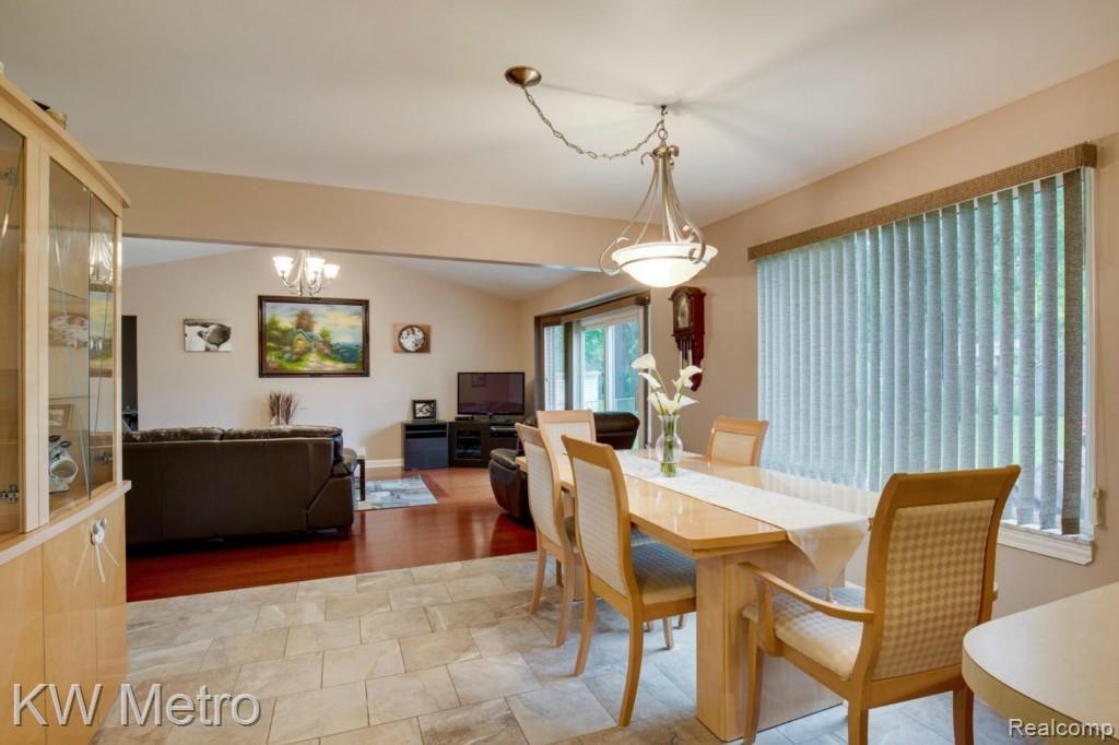 2800 York Road Rochester, MI 48309 - Photo 11 of 26 2800 York Rd Rochester Hills-large-011-Dining Room Great Room-1500x1000-72dpi.jpg
