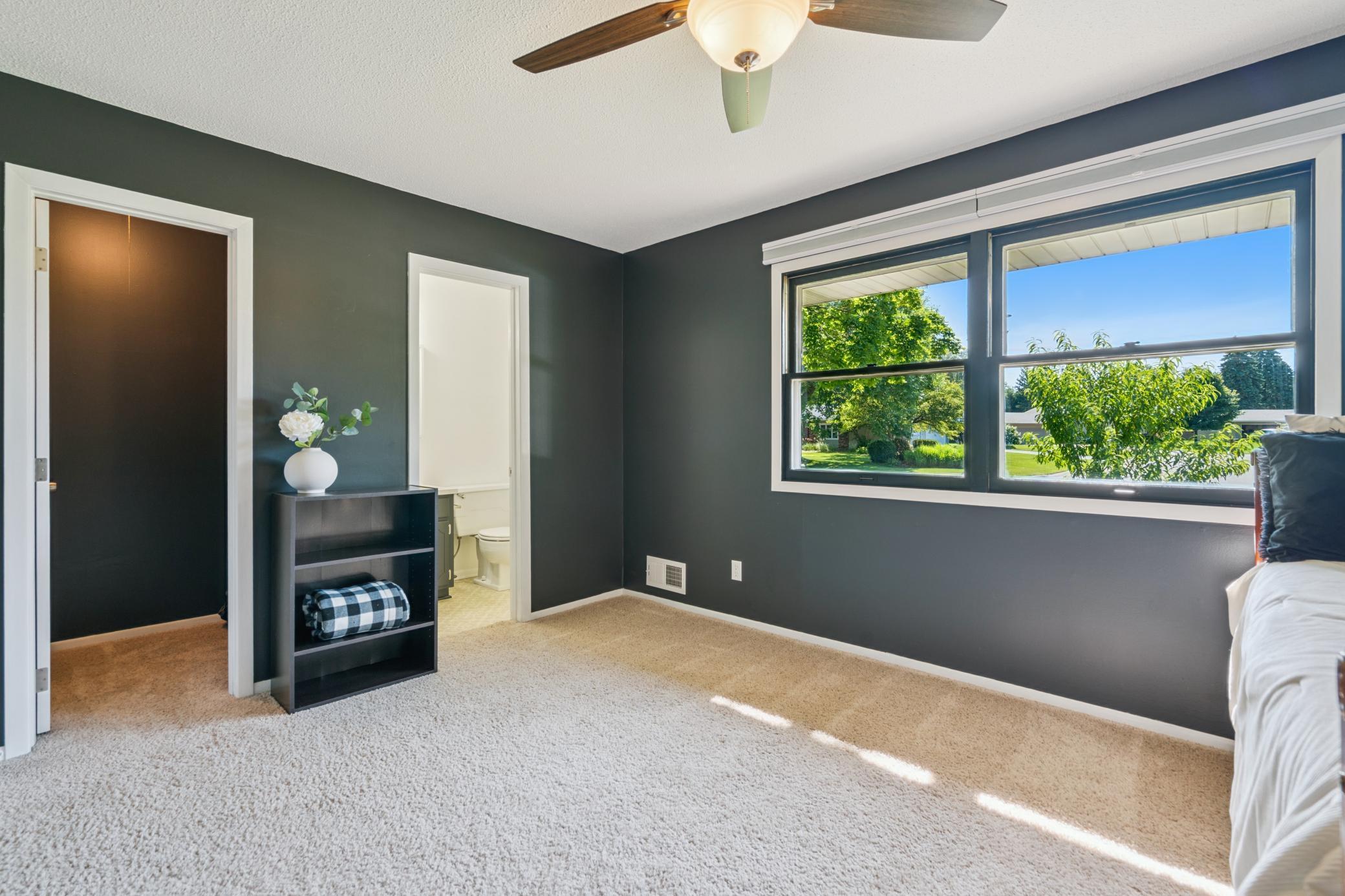 4775 Victoria Street North Shoreview, MN 55126 - Photo 9 of 27