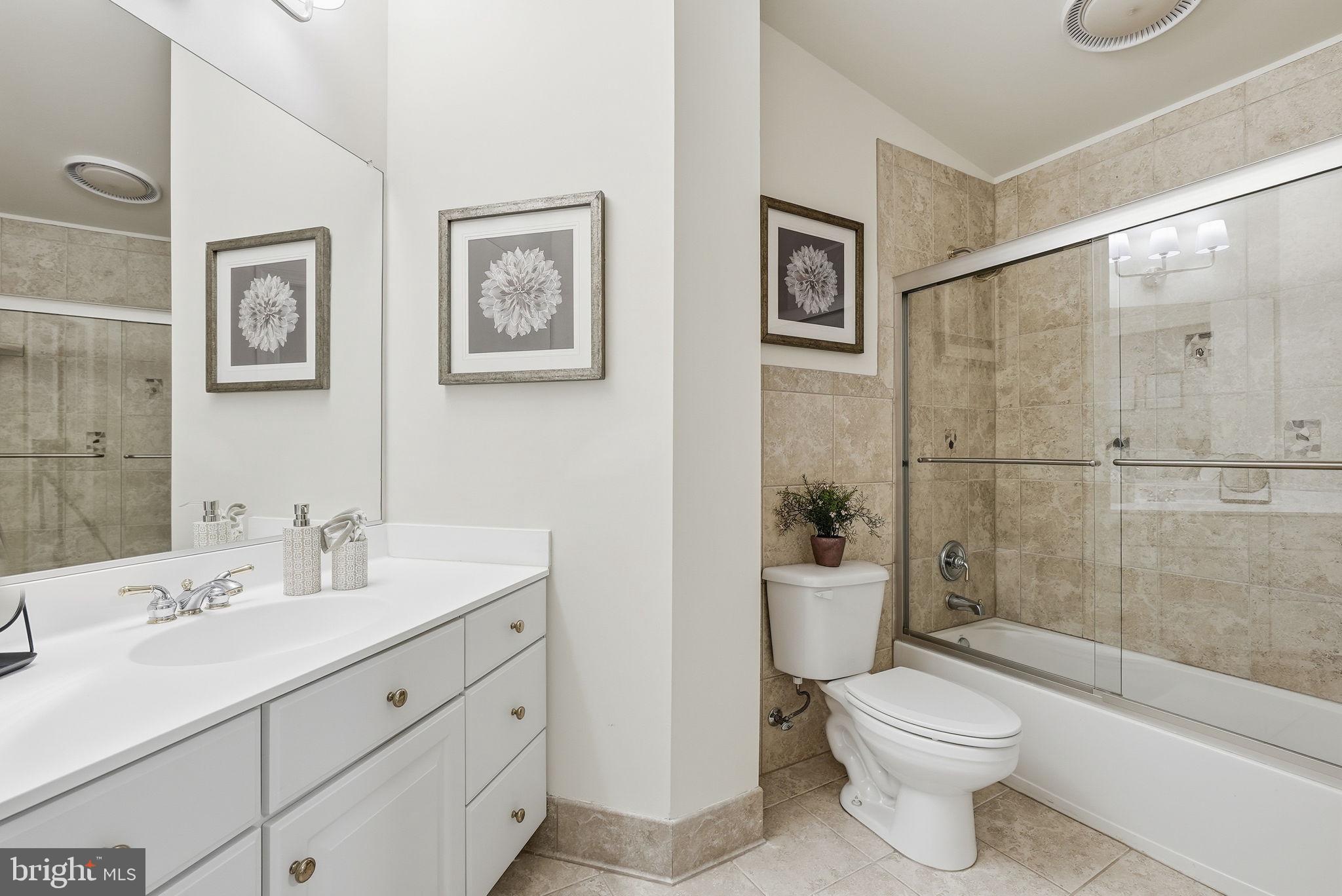 11588 Cedar Chase Road Herndon, VA 20170 - Photo 63 of 81 Bedroom 2 Attached Bath