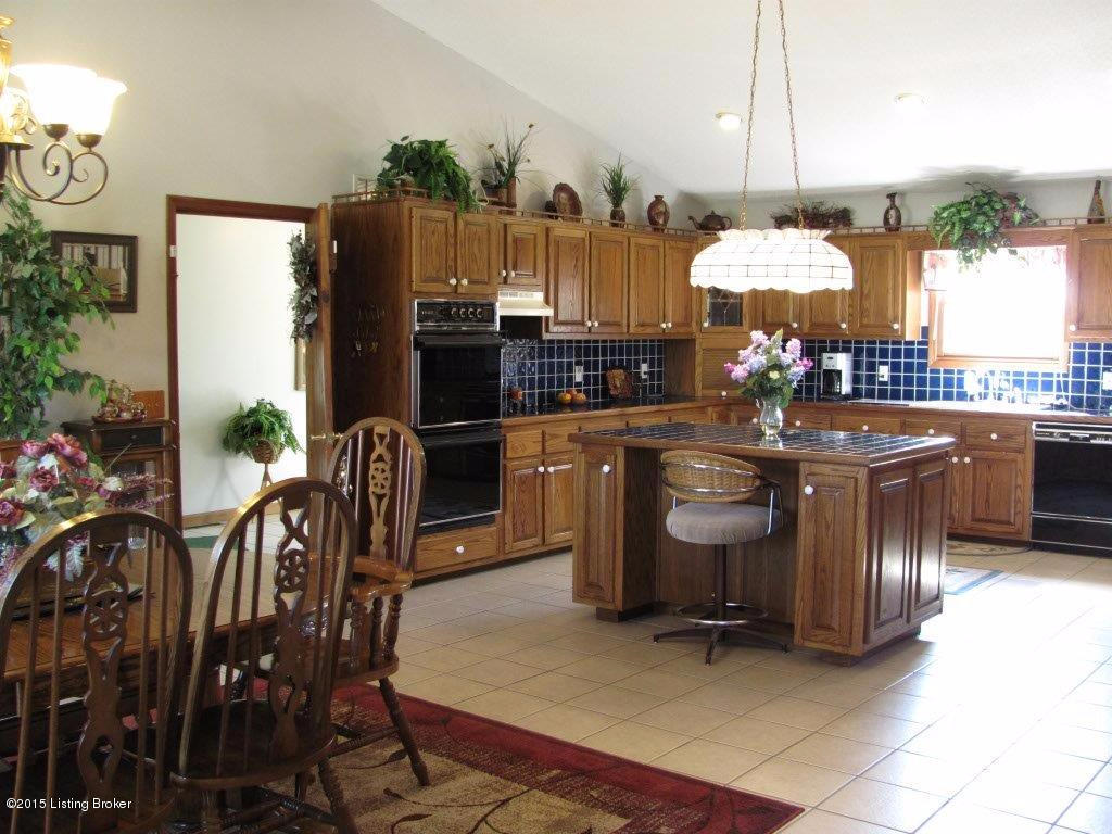 674 Miller Road Hodgenville, KY 42748 - Photo 4 of 36 IMG_7789