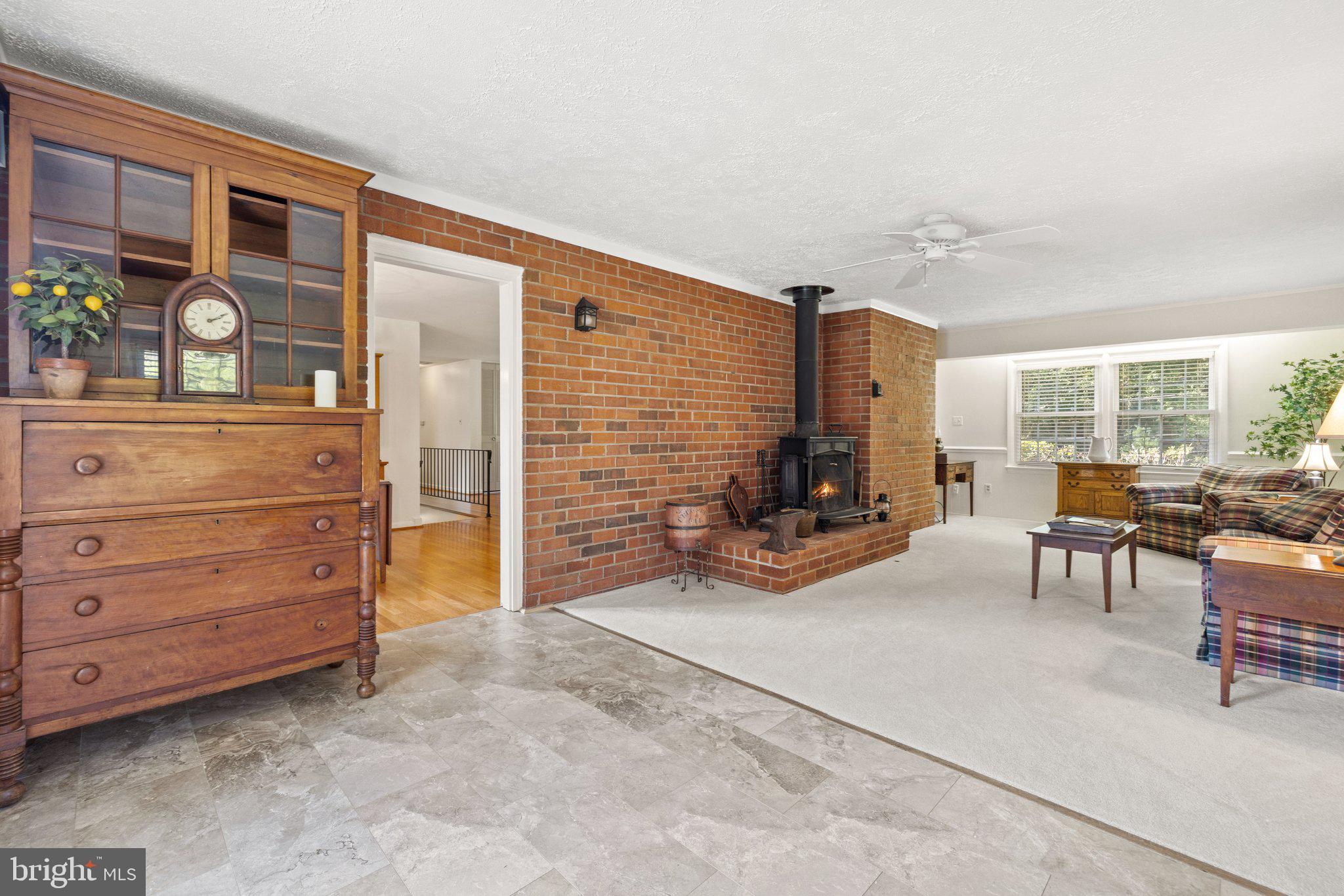 5396 Dumfries Road Warrenton, VA 20187 - Photo 11 of 39 Family room is super cozy with 2nd fireplace