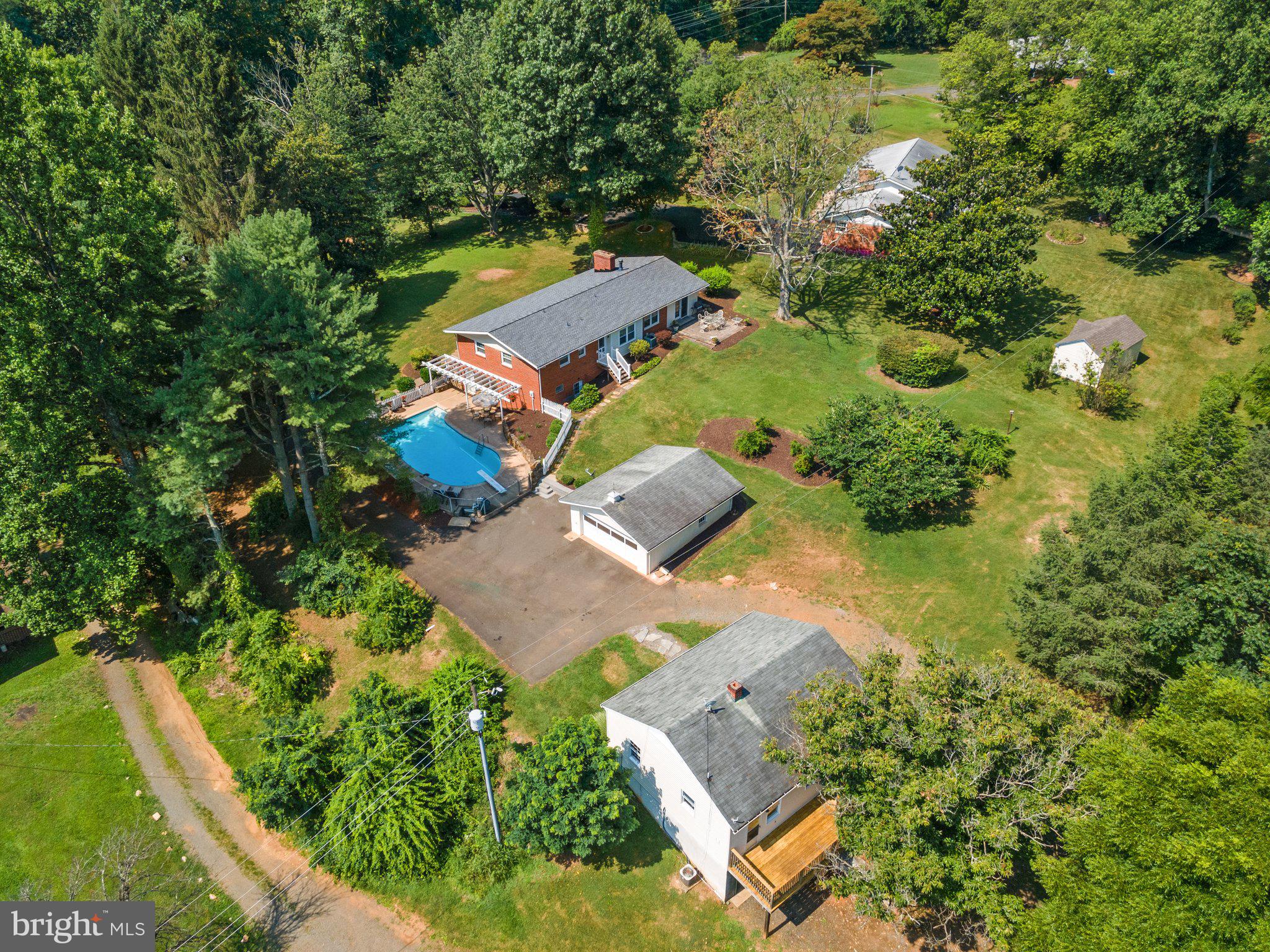 5396 Dumfries Road Warrenton, VA 20187 - Photo 36 of 39