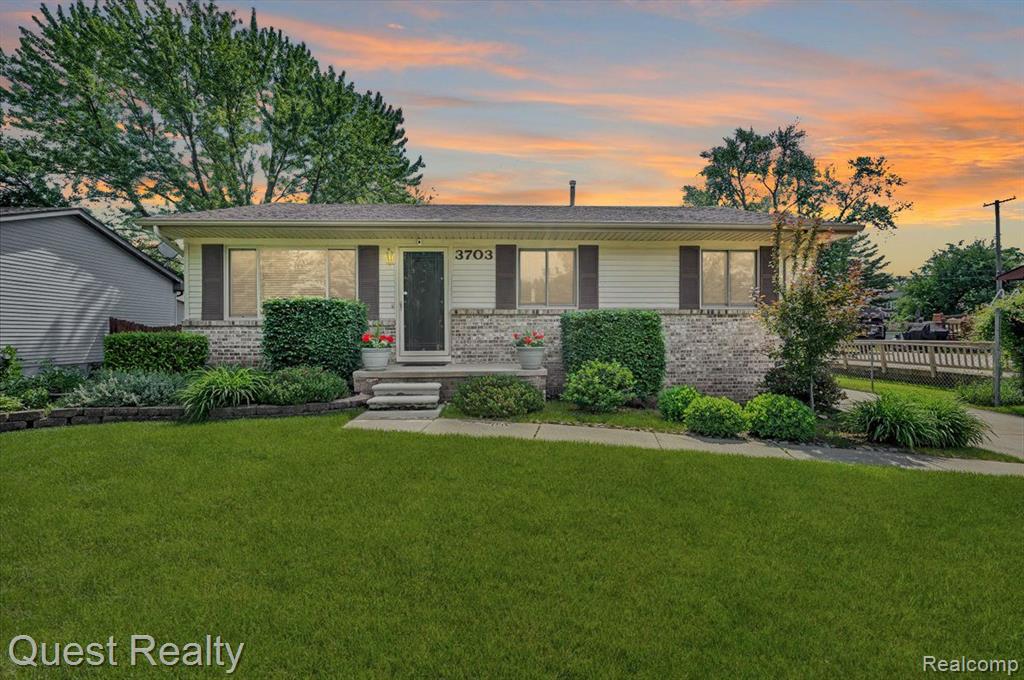 3703 Samuel Avenue Rochester Hills, MI 48309 - Photo 1 of 26