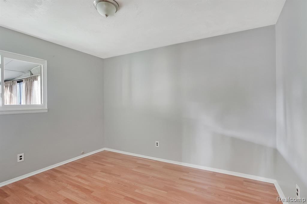 5836 Cherokee Street Taylor, MI 48180 - Photo 9 of 18 Gallery Image 9