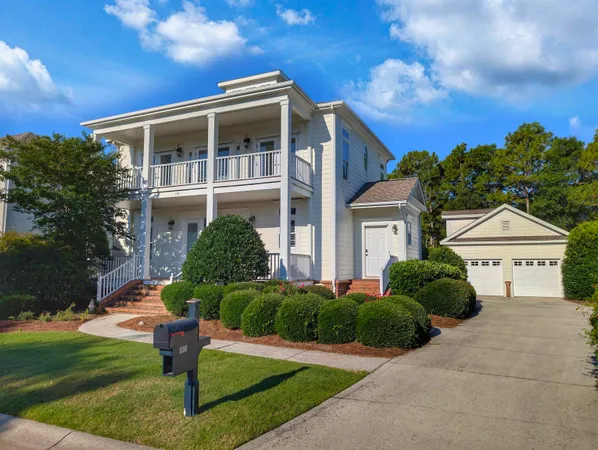 $885,000 | 136 Cottage Court, Pawleys Island, SC 29585