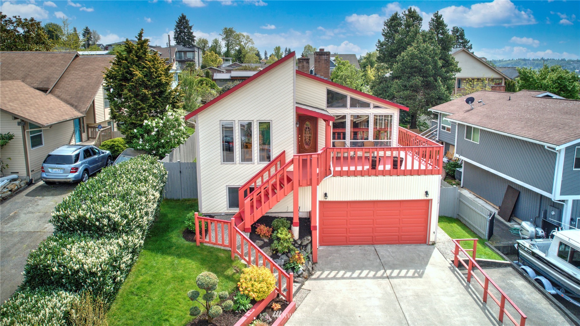 913 North 36th Street Renton, WA 98056 - Photo 3 of 39 Gallery Image 3