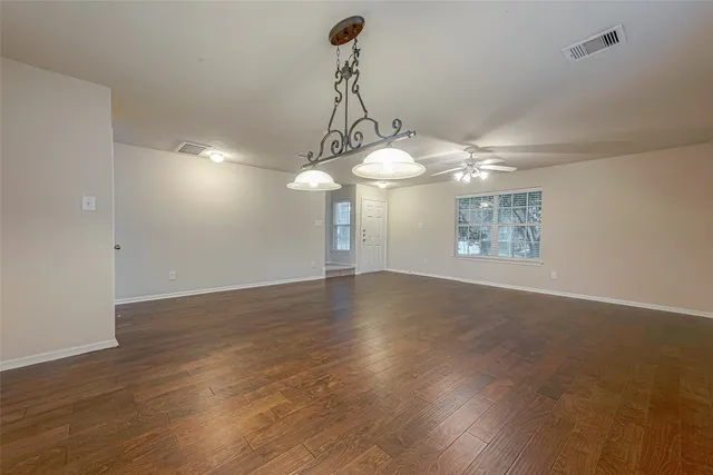 $1,900 | 6352 Austinville Drive, Katy, TX 77449