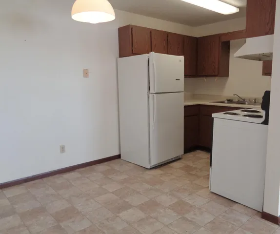 $690 | 200 10th Avenue Southeast, Unit B3, Fairfax, MN 55332