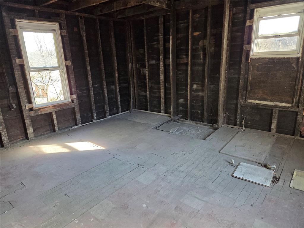 3284 Rainbow Run Road Monongahela, PA 15063 - Photo 10 of 24