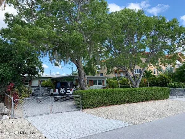 $1,699,000 | 1136 West Shore Drive, Big Pine Key, FL 33043