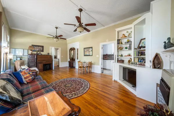 $287,300 | 131 Pine Street Northwest, Salley, SC 29137